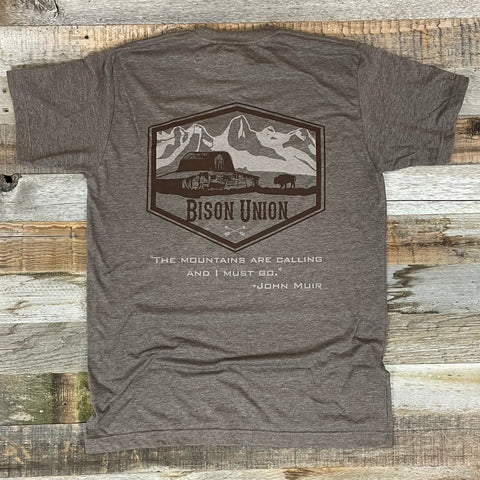 Mountains are calling T-Shirt